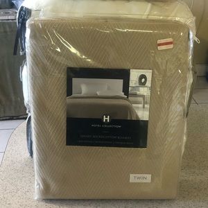 Hotel Collection Microcotton Twin Blanket Bedding - Chevron